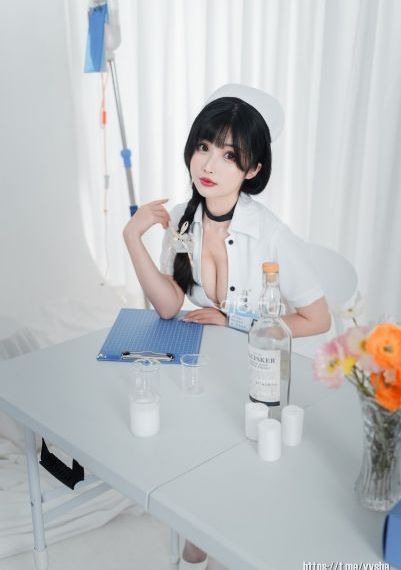 坐在胯上+蹭+h